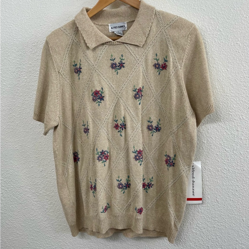 Alfred Dunner Beige Floral Embroidered Coquette Knit Top Scalloped Collar